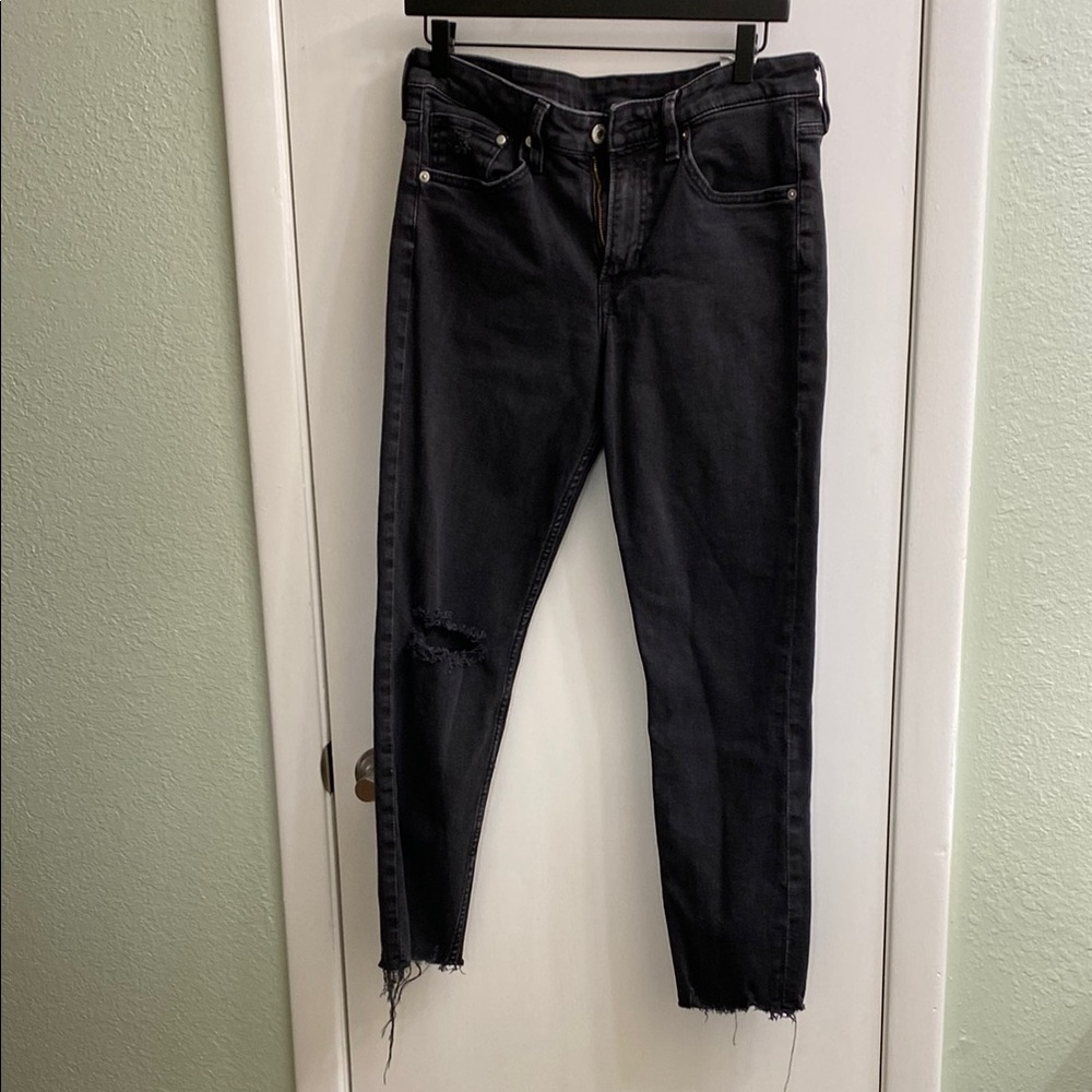 H&M Women's Black Distressed Jeans